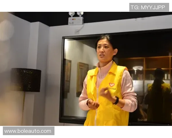 杨丽独家揭秘足球技巧与心得分享助你提升球技的秘诀